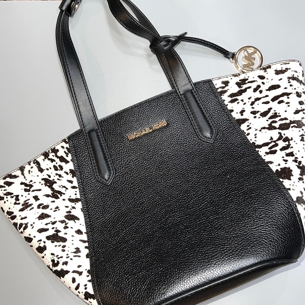 Sexy Micheal Kors handbag sexy